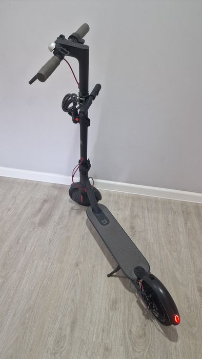 Электросамокат Xiaomi Mijia M365