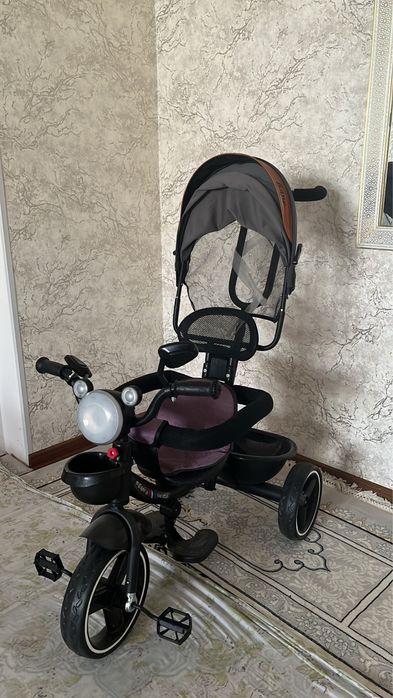 Трехколесный велосипед