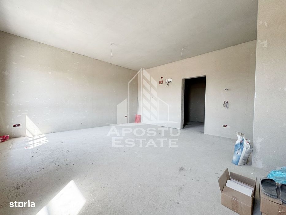 Apartament 2 camere de vanzare, etaj 1/3, Calea Urseni, Giroc