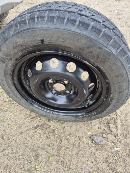 Продам диск с покрышкой r15