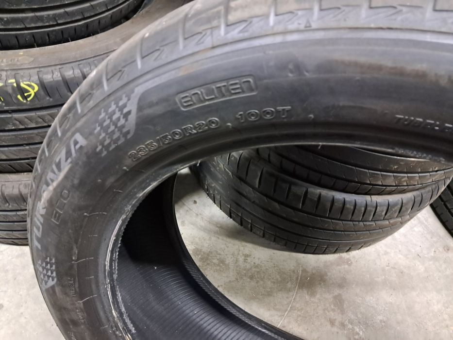 Anvelope second vara 235 50 R20 Bridgestone 6mm 2023
