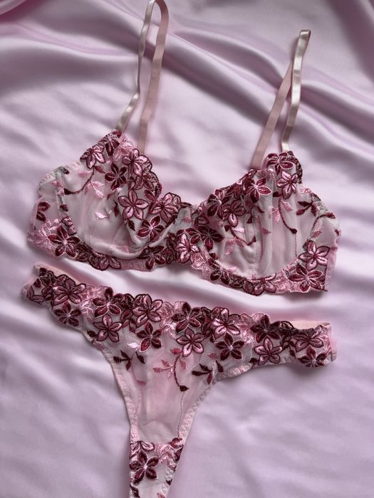 Товары пеньюар, комплекты белья