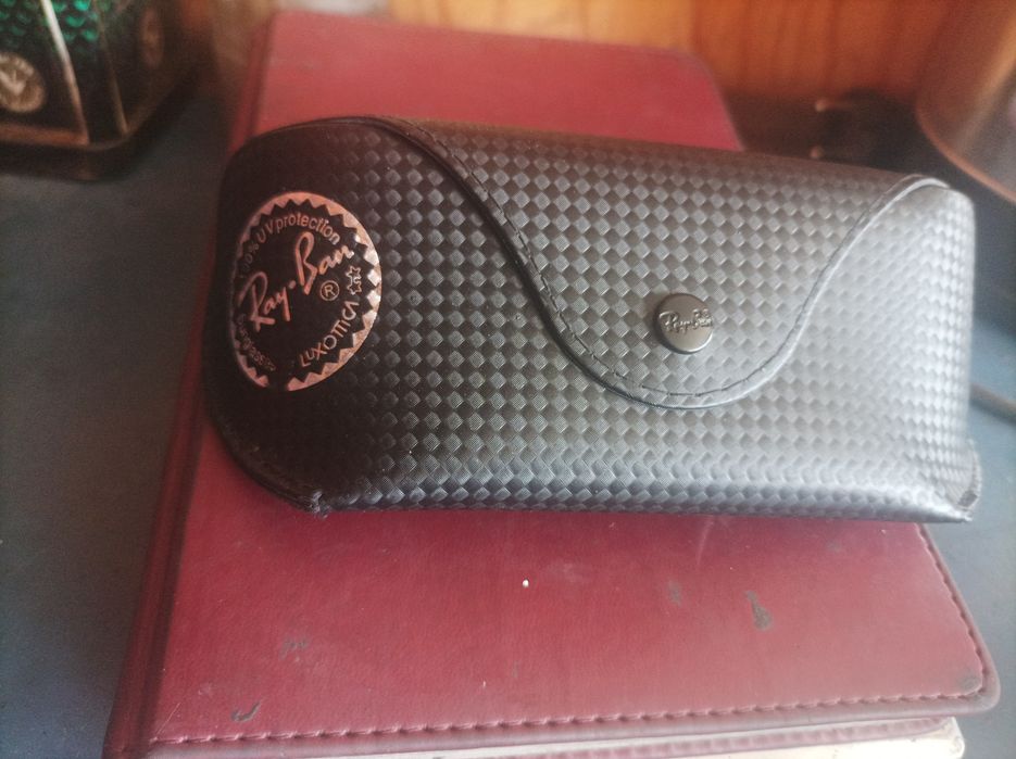 Очки солнцезащитные