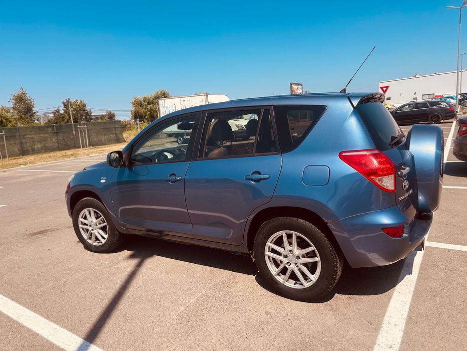 TOYOTA RAV4 2009