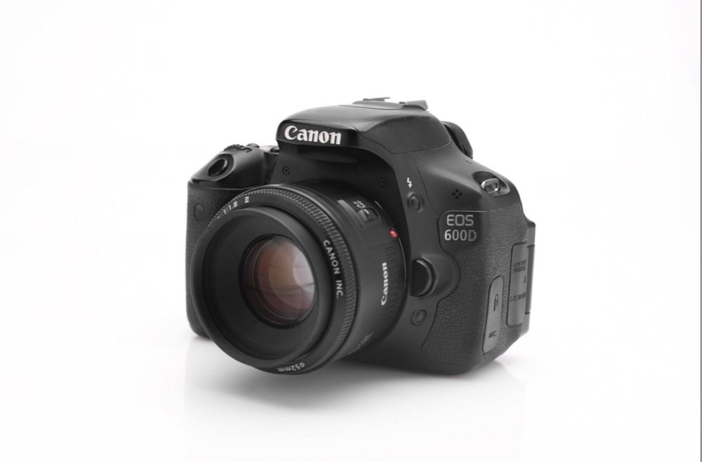 фотоаппарат Canon EOS 600D