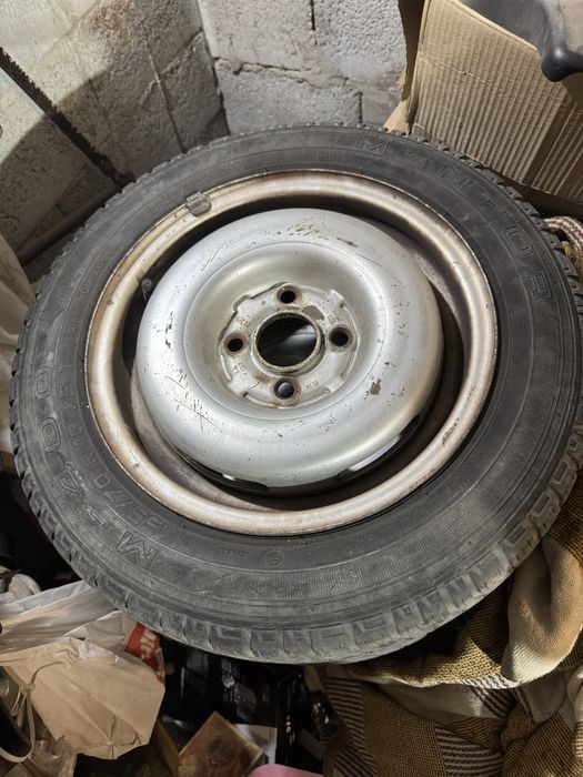 Продавам джанти със летни гуми 4х100 13 ки
