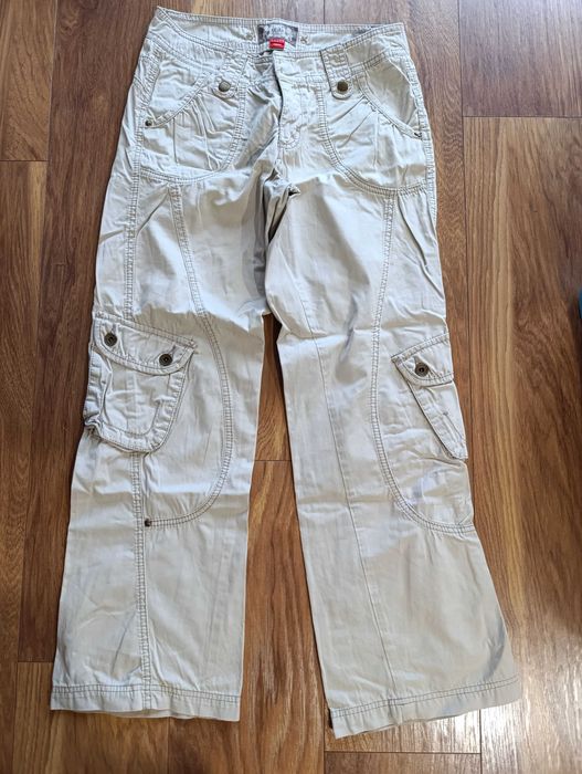 Дълги тънки панталони