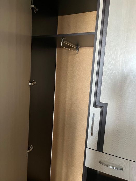 Продам шкаф для прихожей