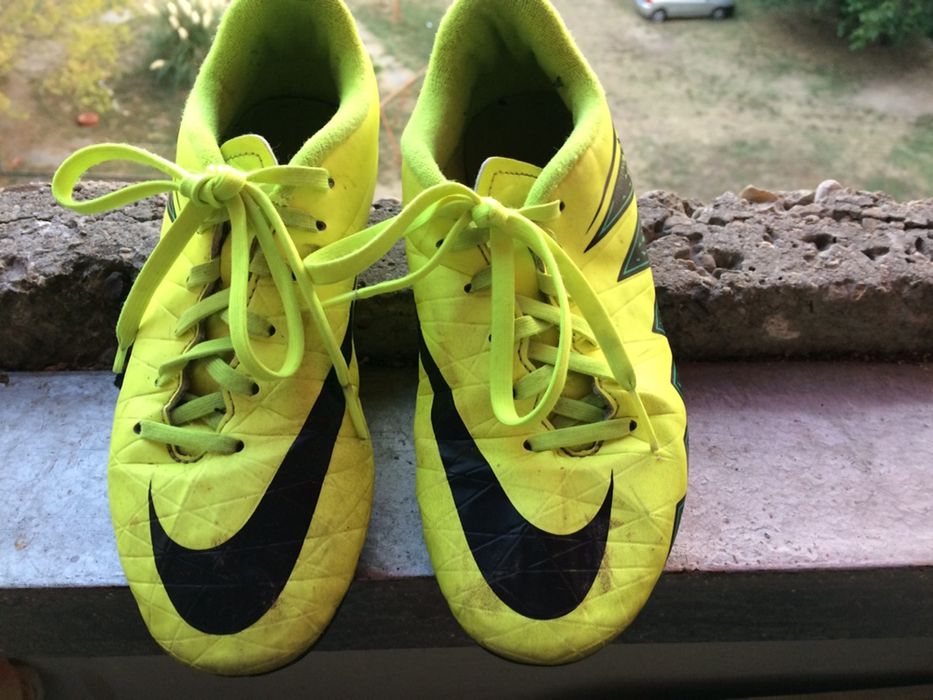 Футболни обувки