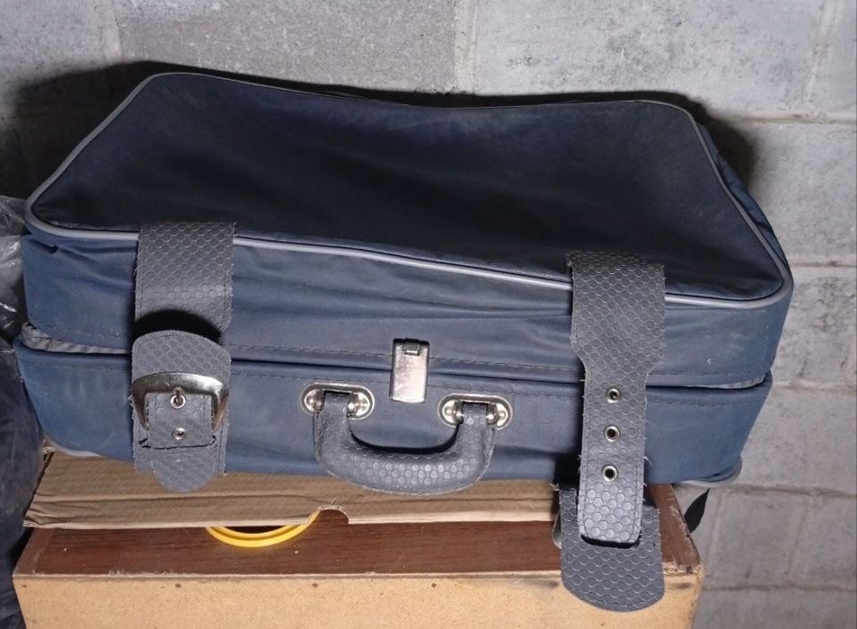 Чемодан,Сумка огромная на колесиках