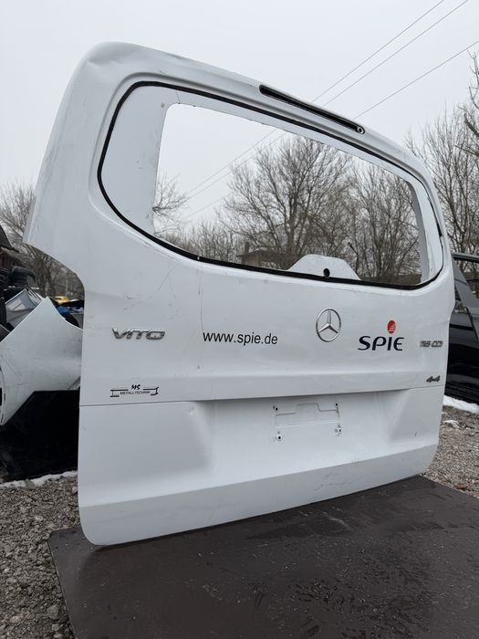 Капак Mercedes Vito/V Class W447