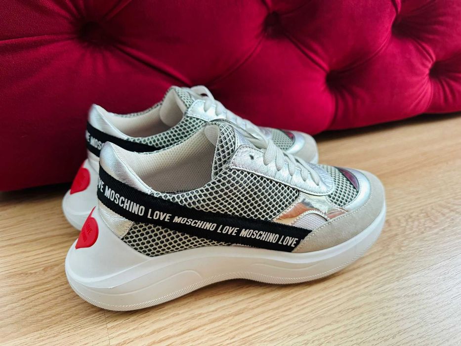 Love Moschino sneakers noi