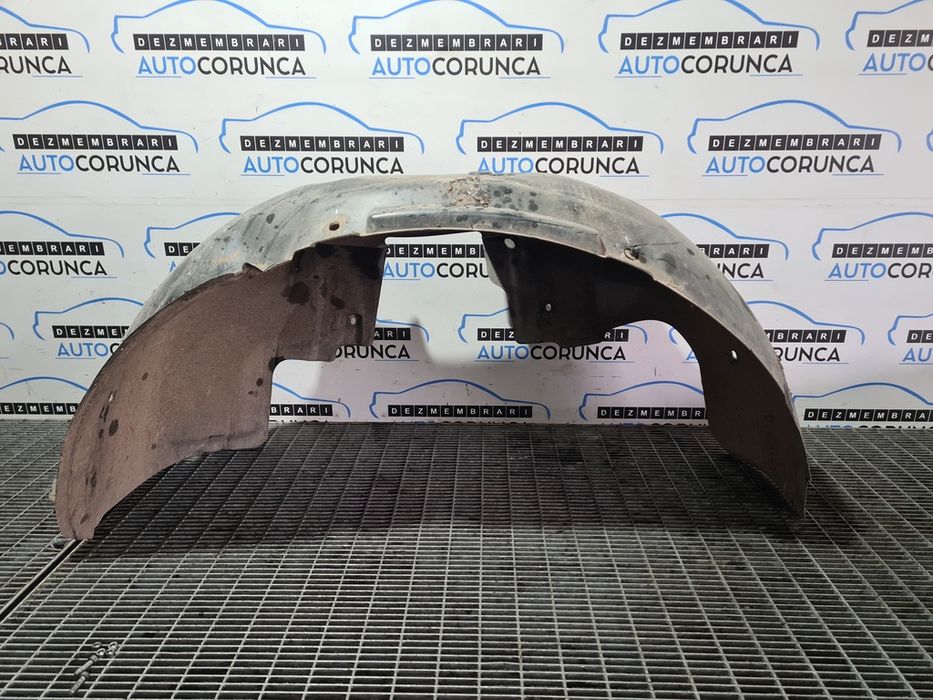 Carenaj stanga fata Kia Sorento SUV 4 Usi (980) Garantie