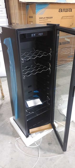 Витринный холодильник Aiwa 180лт, воздушный, гарантия 1 год!