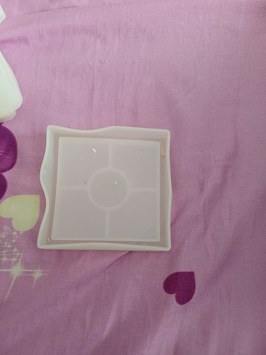 Forme de silicon rasina.