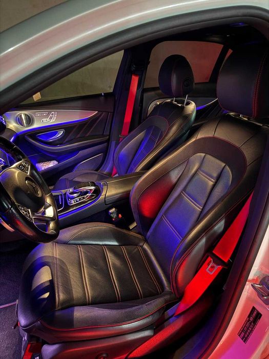 Mercedes Benz E 43 AMG