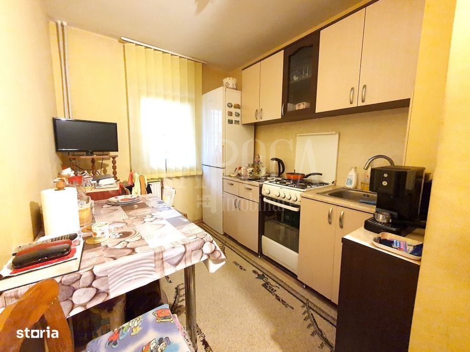 Apartament 4 camere de vanzare in Decebal Oradea, Oradea