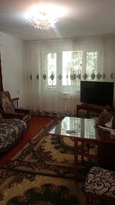 Продаётся 3 ком.кв. мкр 7, дом 13