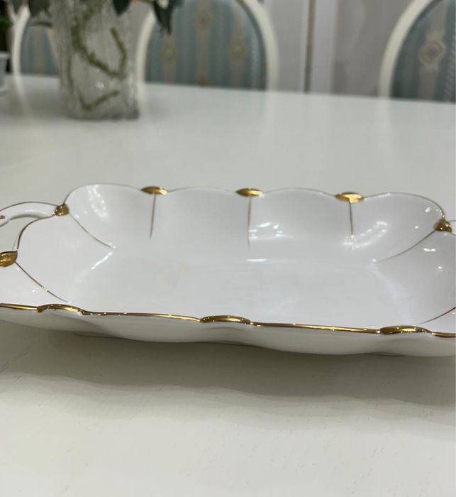 Сервис белый с золотыми вставками