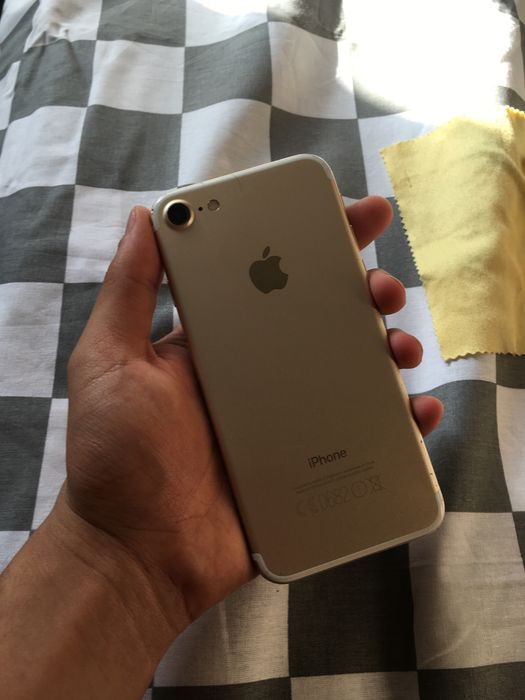 iPhone 7 gold 128 gb