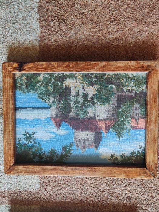 . Гоблени с дървени рамки – ръчна изработка, готови за декор