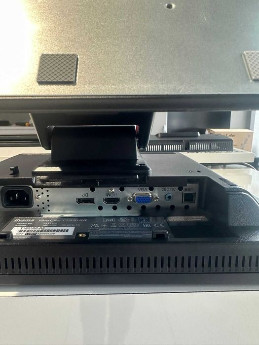 Monitor Touchscren iiyama T1531SR 15"