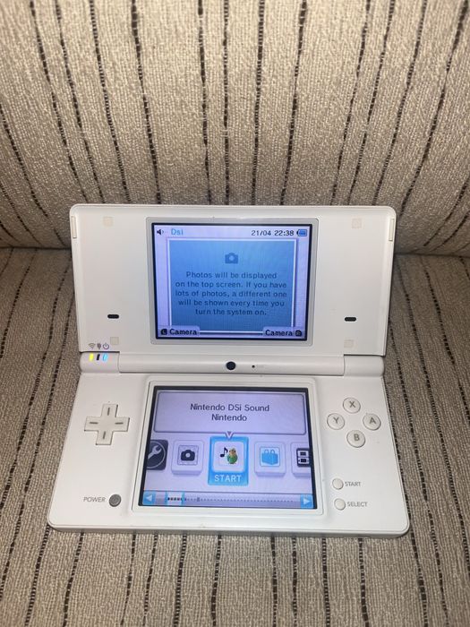 Nintendo DSI White