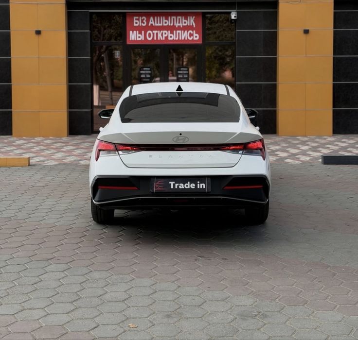 Продам машину Hyundai Elantra