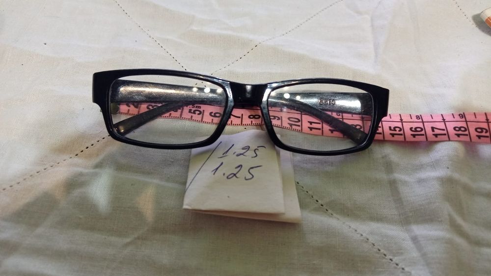 Продам  оправу цена договорная.