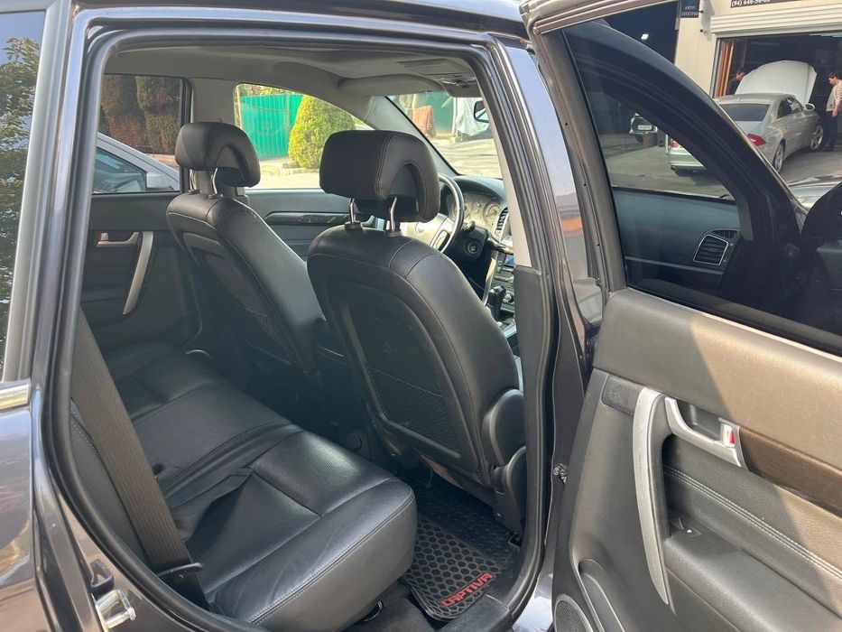 Продам ,Captiva 3.2 Первые руки без дтп