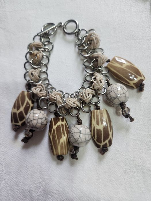 Бижутерия комплект из трех предметов и подвеска