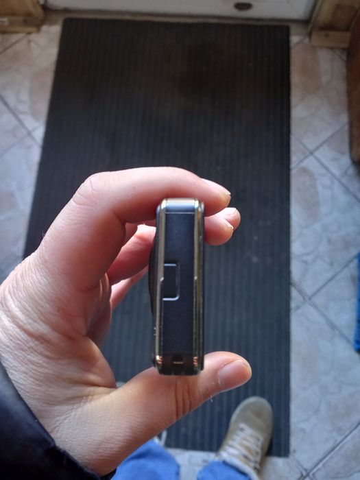 Vând Lg KU990i funcțional în romana, pt Colecționari sau Pasionați