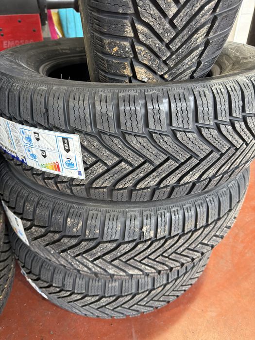 215/65/16 Мишелин 4бр НОВИ