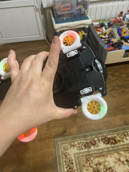 Машинка музыкальная