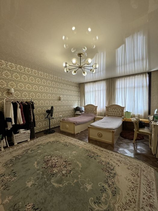 МедГородок 7.7 сот 8 хона Евроремонт 2 этаж 3 уровен ор: Урология