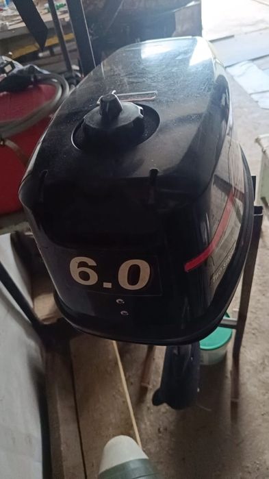 Моторная лодка продам