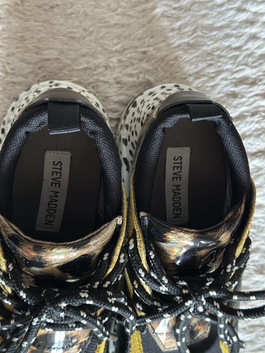 Steve Madden Cliff