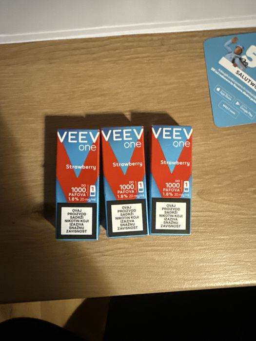 3 capsule cu capsuni veev