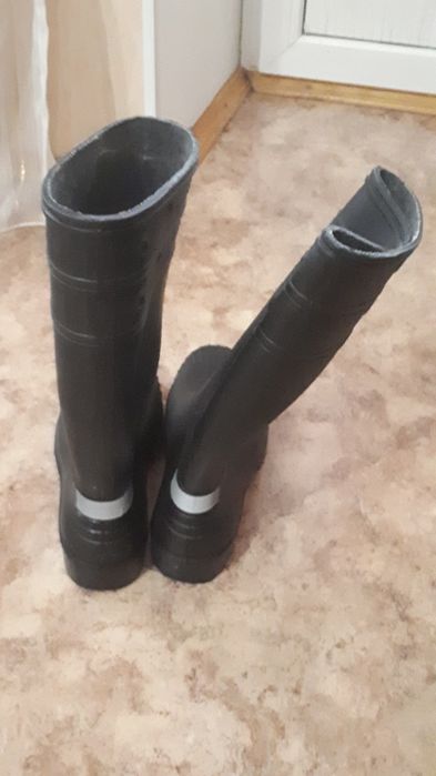 Продам спецобувь. Сапоги. Резиновые сапоги.