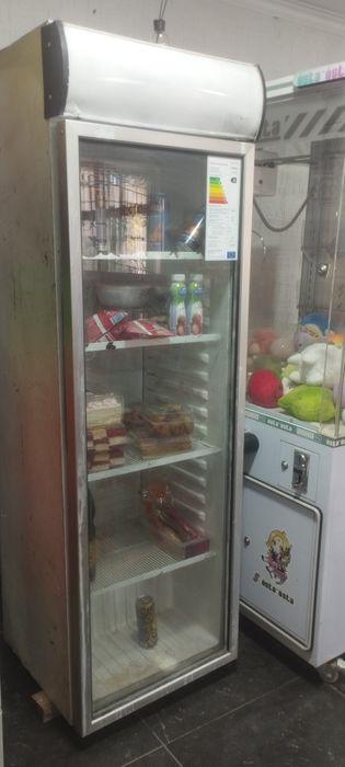 Продам витринный холодильник, морозильник