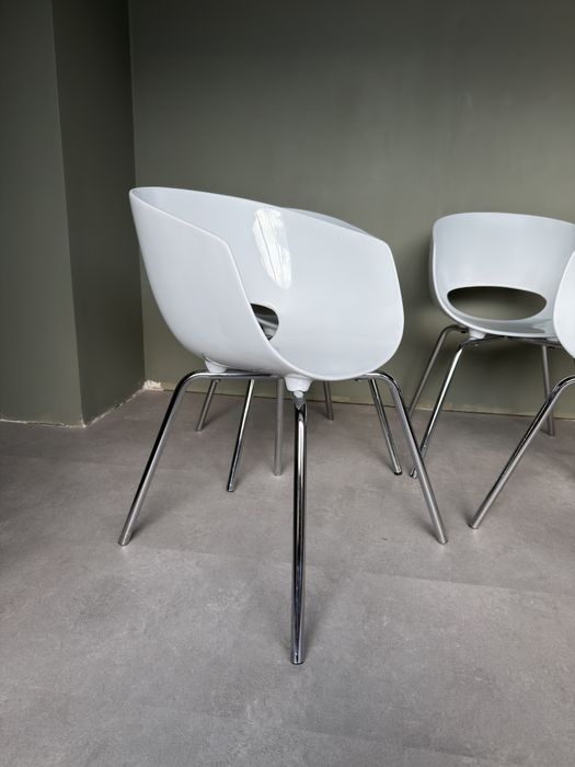 Дизайнерски италиански столове за кухня “Orbit”