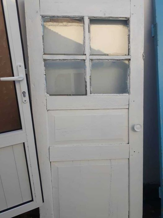 Eshik yogochdan ishlangan  Дверь для дома  продаю