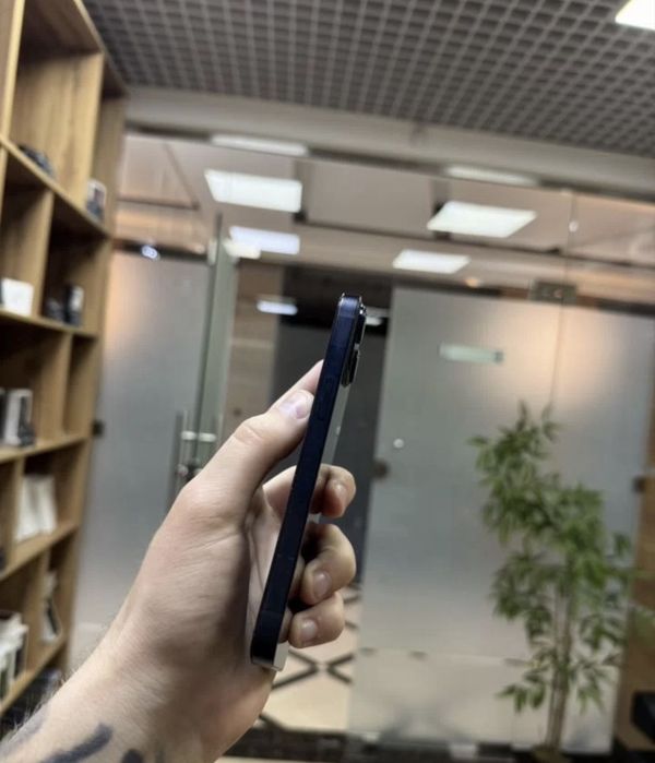 Айфон 14 черного цвета