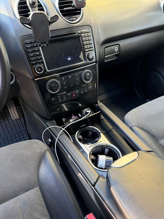 Mercedes ML320 cu fiscal 2008 anul