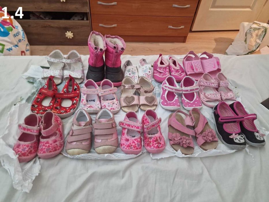 33 бр. Евтини и Запазени Детски обувки за момиче до 25 номер