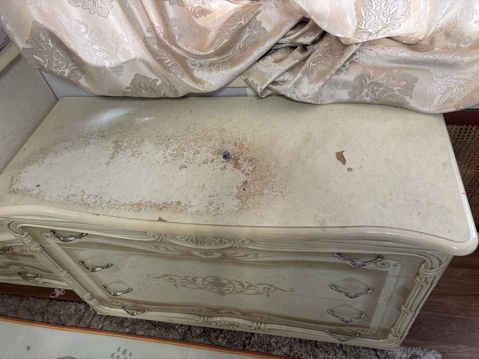 Трюмо комод с зеркалом