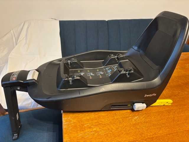 Scaun auto copil ISOFIX i-Size (0–4 ani) Maxi-Cosi – reversibil