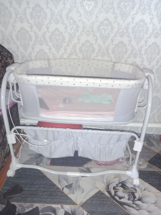 Продам детскую манеж электрический