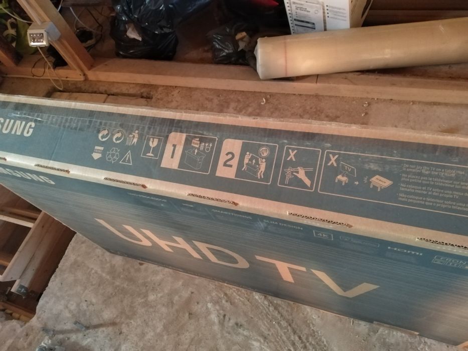 TV Samsung pentru piese diagonala 125