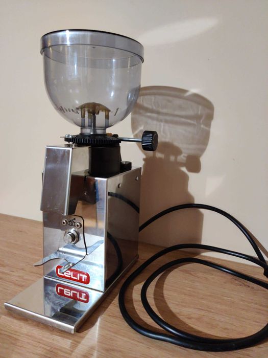 Lelit Espressor PL 41 TEM + Rasnita PL043MMI